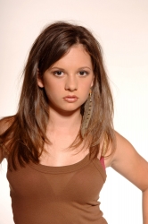 Photos de Mackenzie Rosman - Photoshoot John Sciulli HQ - 18